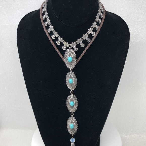 Shyanne Layered Necklace with Turquoise Color Stones Concha Style Southwestern - Picture 3 of 9